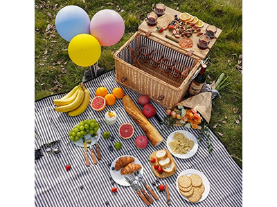 Gewebter Holz Picknickkorb Utensilien Isoliert Maßgeschneiderter Leder Set Günstig Für 2